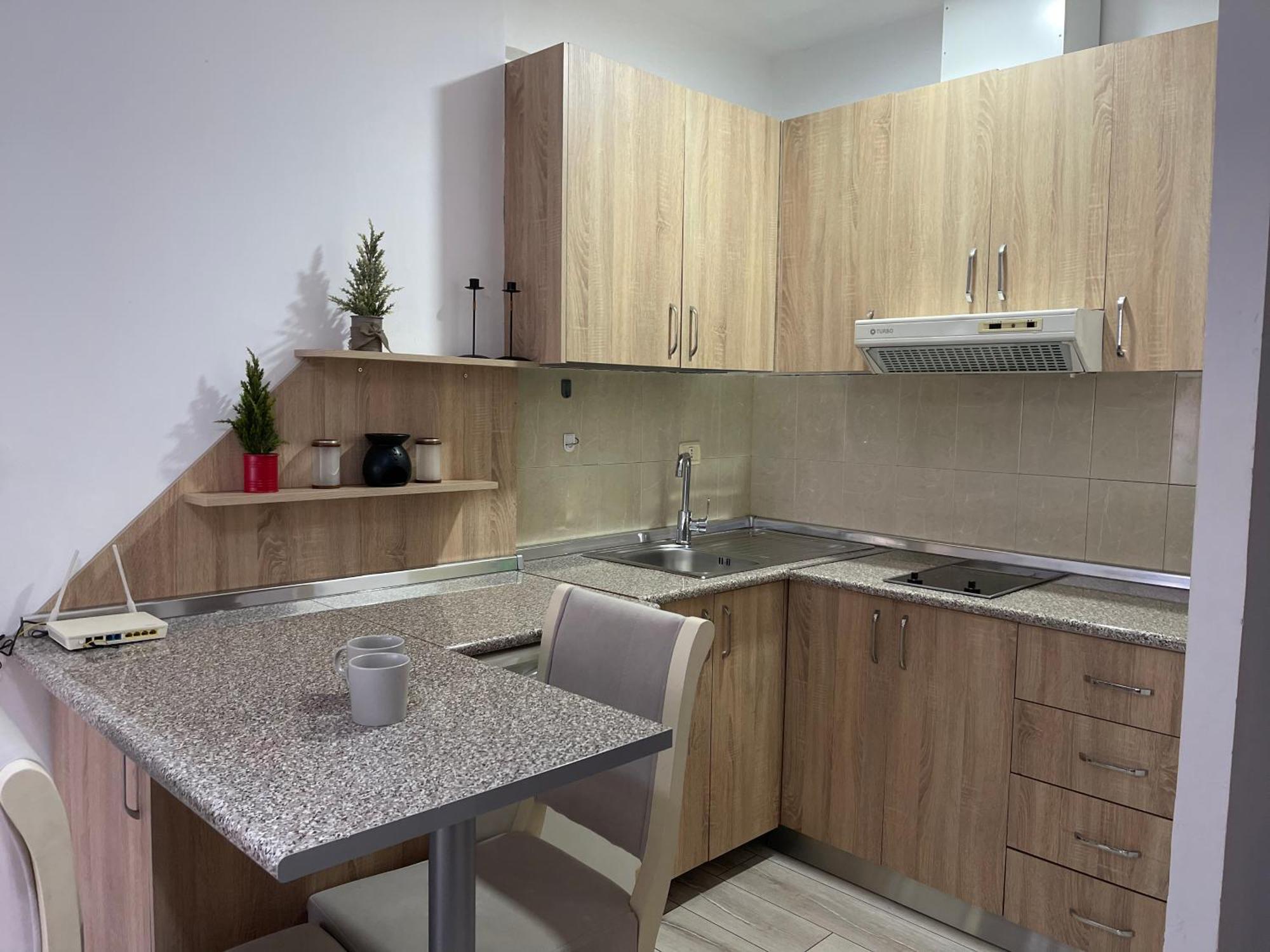 Downtown Modern Studio Apartment تيرانا المظهر الخارجي الصورة