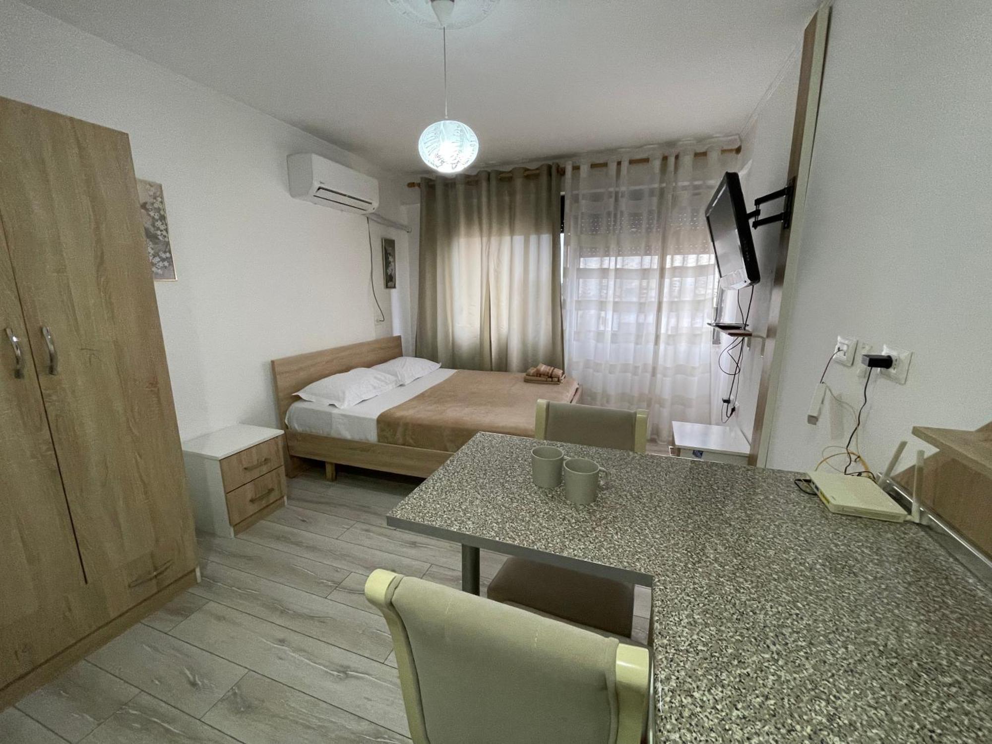 Downtown Modern Studio Apartment تيرانا المظهر الخارجي الصورة
