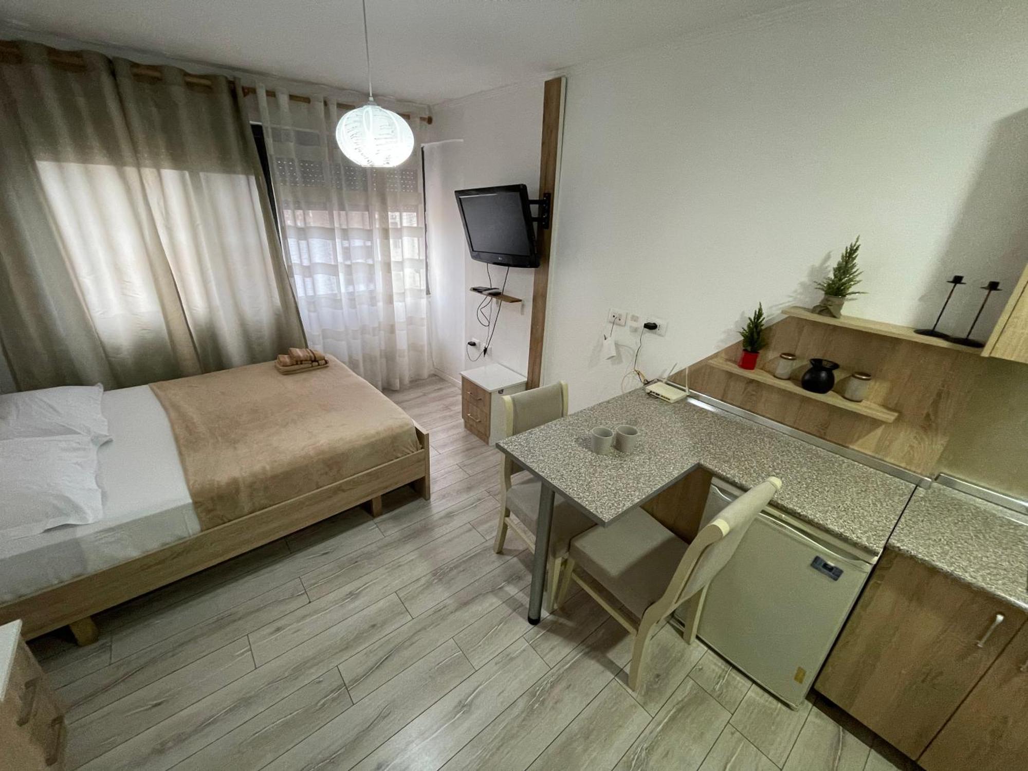 Downtown Modern Studio Apartment تيرانا المظهر الخارجي الصورة
